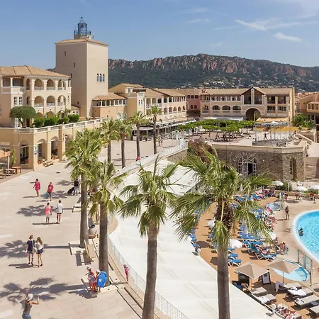 Cap Esterel: 2 Pièces Climatisé Avec Parking Et Accès Piscine - Fr-1-504-693 Appartement *