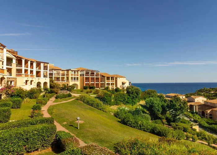 Cap Esterel: 2 Pièces Climatisé Avec Parking Et Accès Piscine - Fr-1-504-693